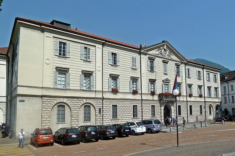 Palazzo del Governo, Svizzera image 0